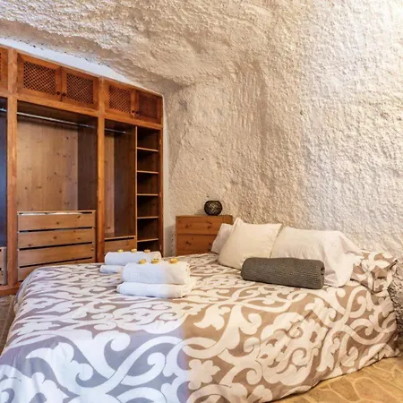 Feriehus Cave Experience