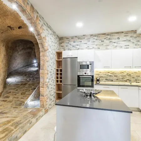 Feriehus Cave Experience