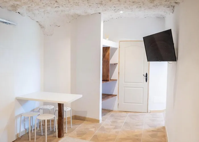 بيت للعطل Cave Experience